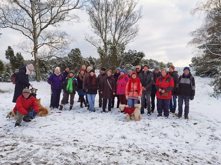 Neujahrswanderung der Grünen – bei Sonnenschein, Schnee und mit netten Menschen